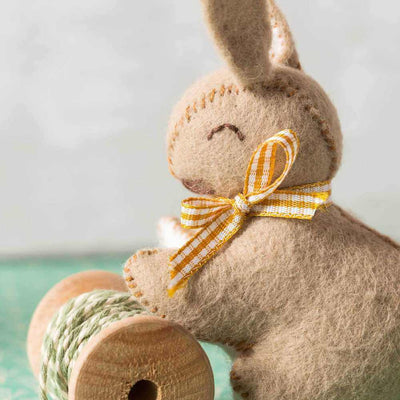 Bunnies Felt Craft Kit | Yarn Worx