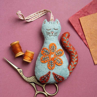 Folk Cat Felt Craft Mini Kit | Yarn Worx