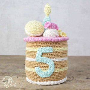 Hardicraft - Birthday Cake - Crochet Kit | Yarn Worx