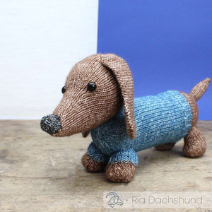 Hardicraft - Ria Dachshund - Knitting Kit | Yarn Worx