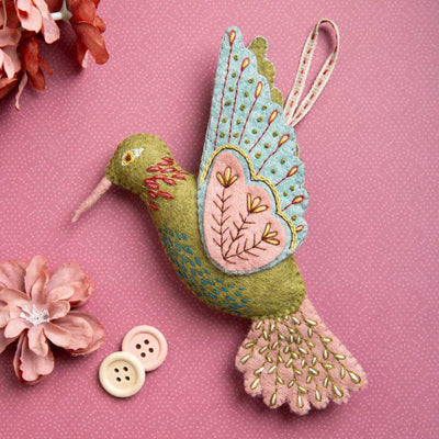 Hummingbird Felt Craft Mini Kit | Yarn Worx