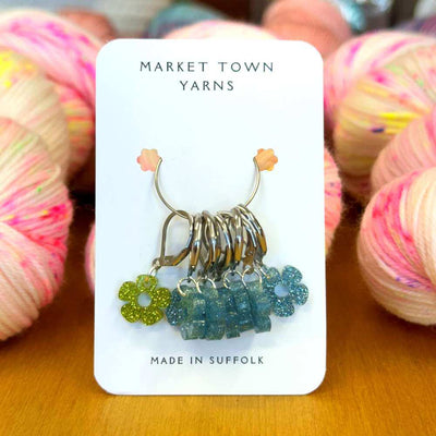 Market Town Yarns - Set of 8 Raglan Stitch Markers - Flowers | Yarn Worx