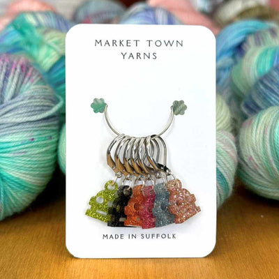 Market Town Yarns - Little Robots Stitch Markers - Various Colours | Yarn Worx