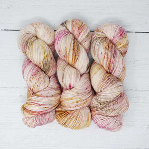 Market Town Yarns - Squishy Sock Yarn - 100g in colourway Are you Shore | Yarn Worx