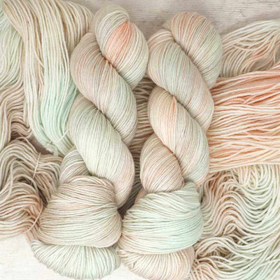 Market Town Yarns - Squishy DK Yarn - 100g in colourway Cloud Kiss | Yarn Worx