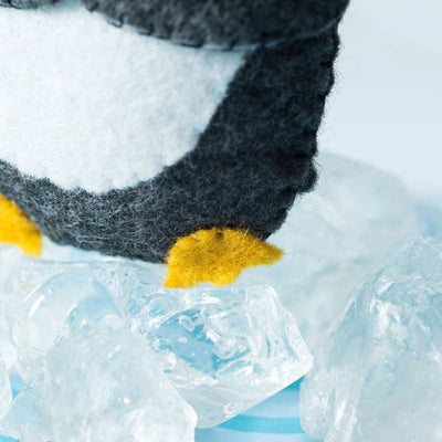 Penguin Felt Craft Mini Kit | Yarn Worx