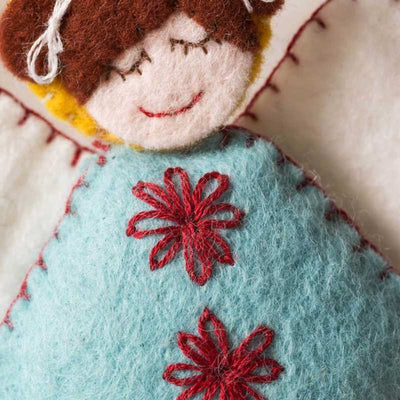 Scandinavian Angels Felt Craft Kit | Yarn Worx