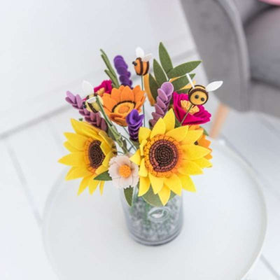 Sunflower and Bee Bouquet Felt Flower Craft Kit | Yarn Worx